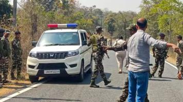 The verdict in Malegaon blast case came after 17 years, all 7 accused including Sadhvi Pragya Thakur were acquitted, BJP said Congress should answer saffron terrorism (54)-3YsJY63j5V.jpg